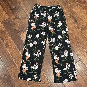 Shade & Shore Black and Floral Patterned Lightweight and Flowy Pants